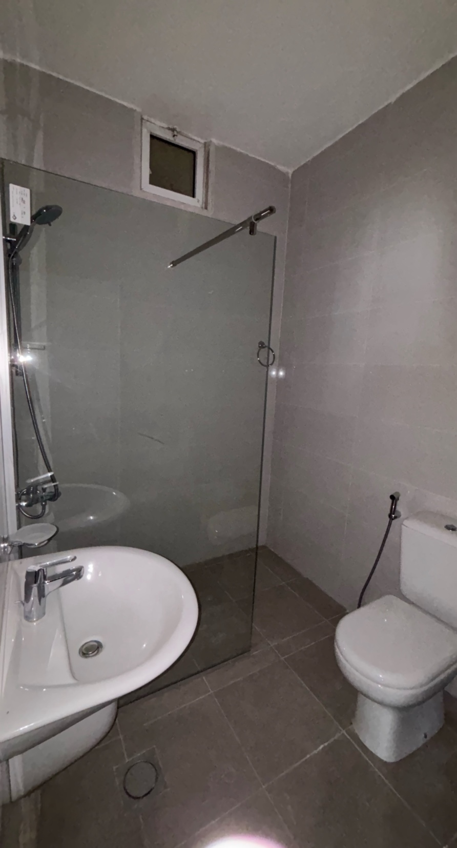 Fully Renovated Basement Apartment in Tlaa Al Ali