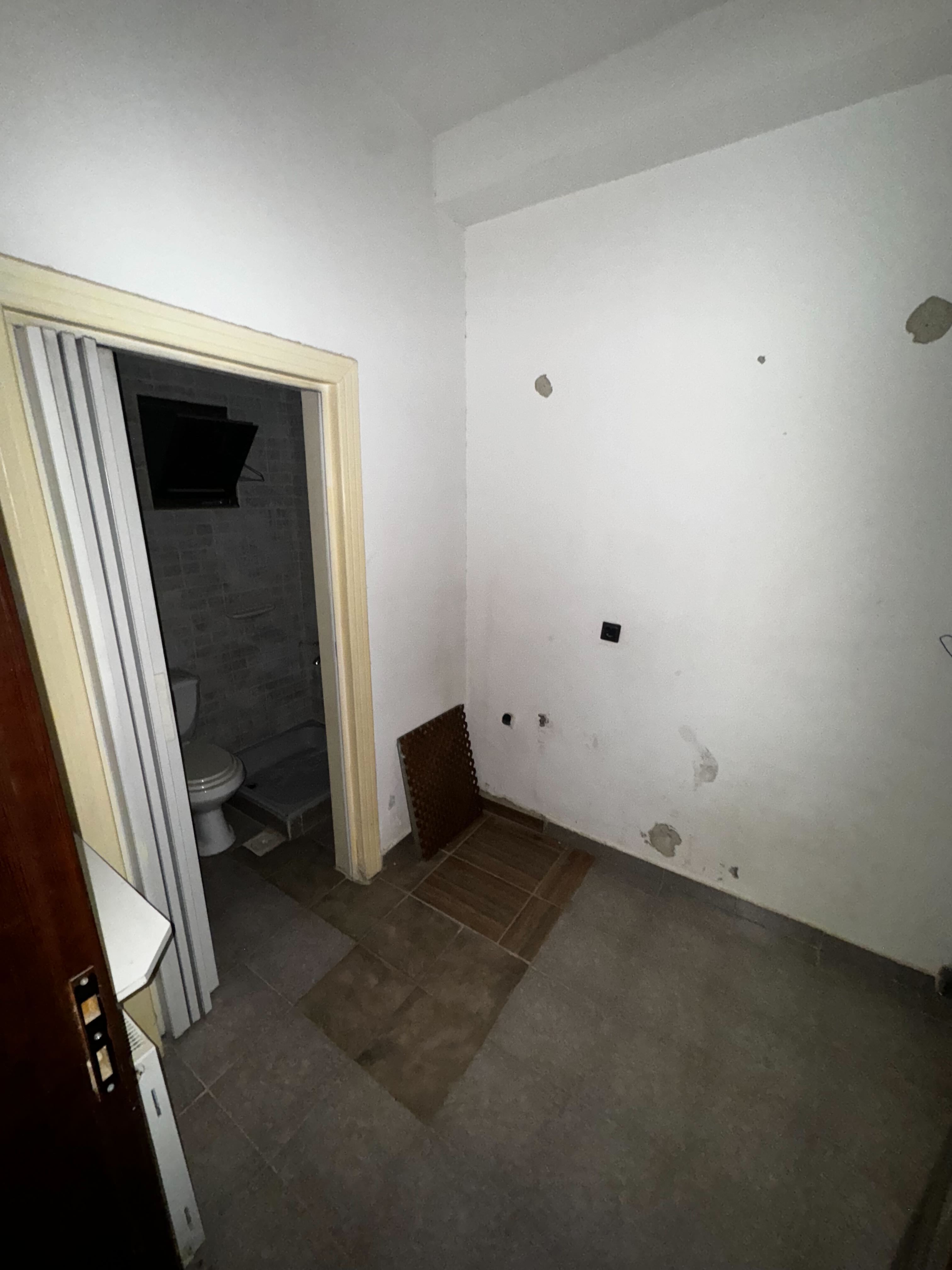 Spacious 4-Bedroom Apartment at a Special Price in Deir Ghbar