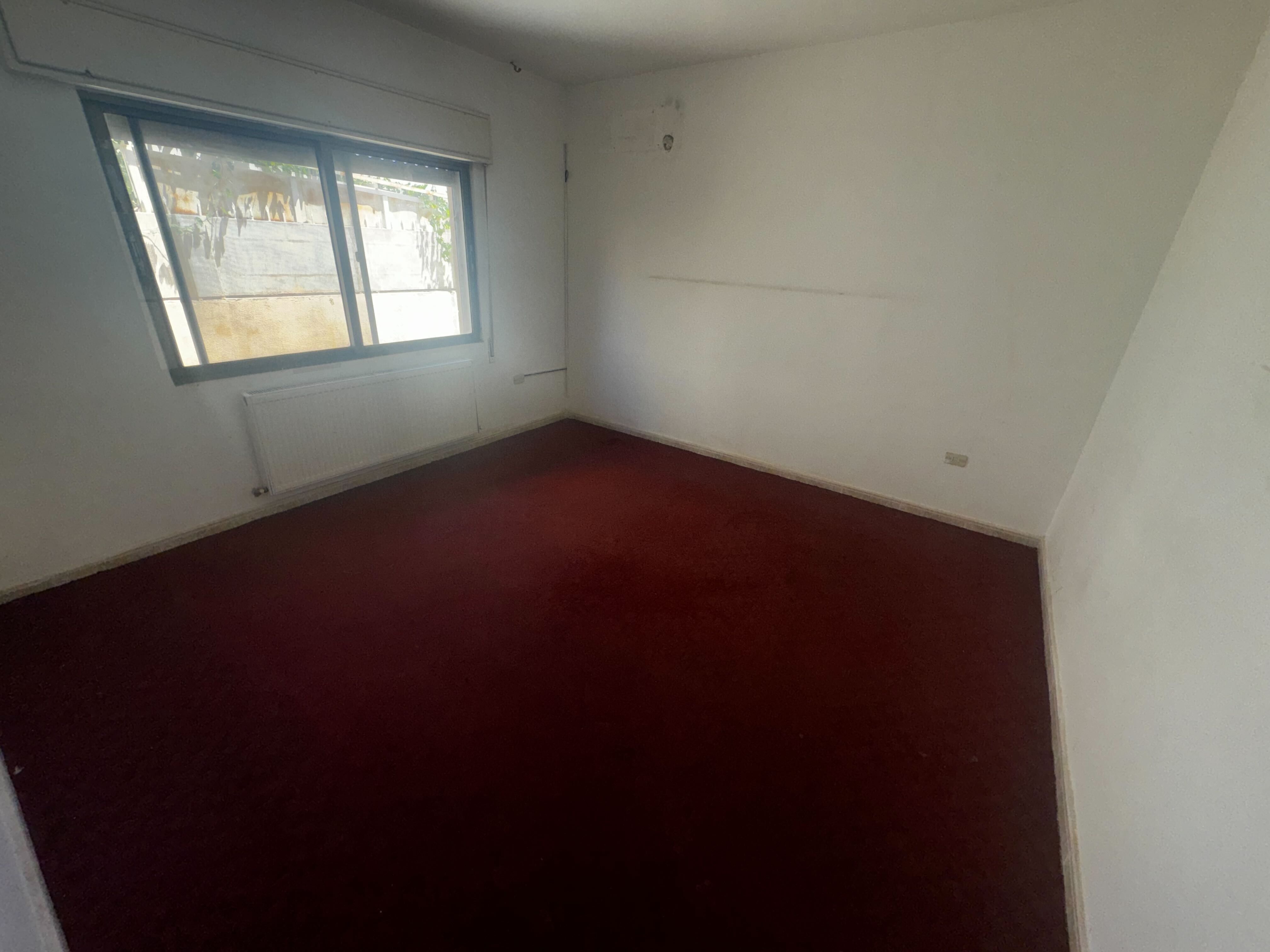 Spacious 4-Bedroom Apartment at a Preferential Price in Tlaa Al Ali