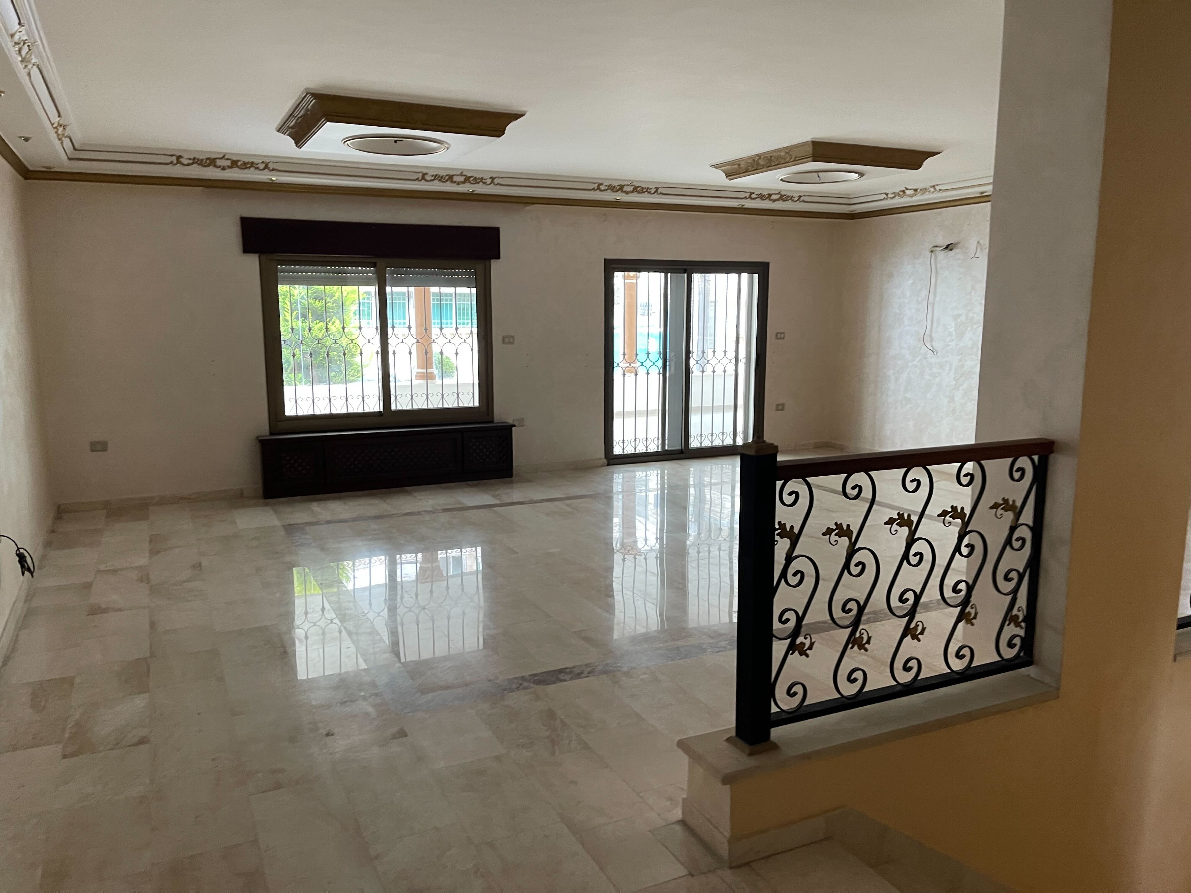 Luxurious 6-Bedroom Duplex in Khalda