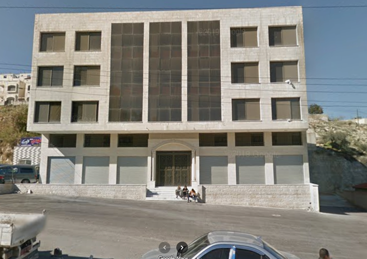 Empty Commercial Building for Sale in Tabarbour