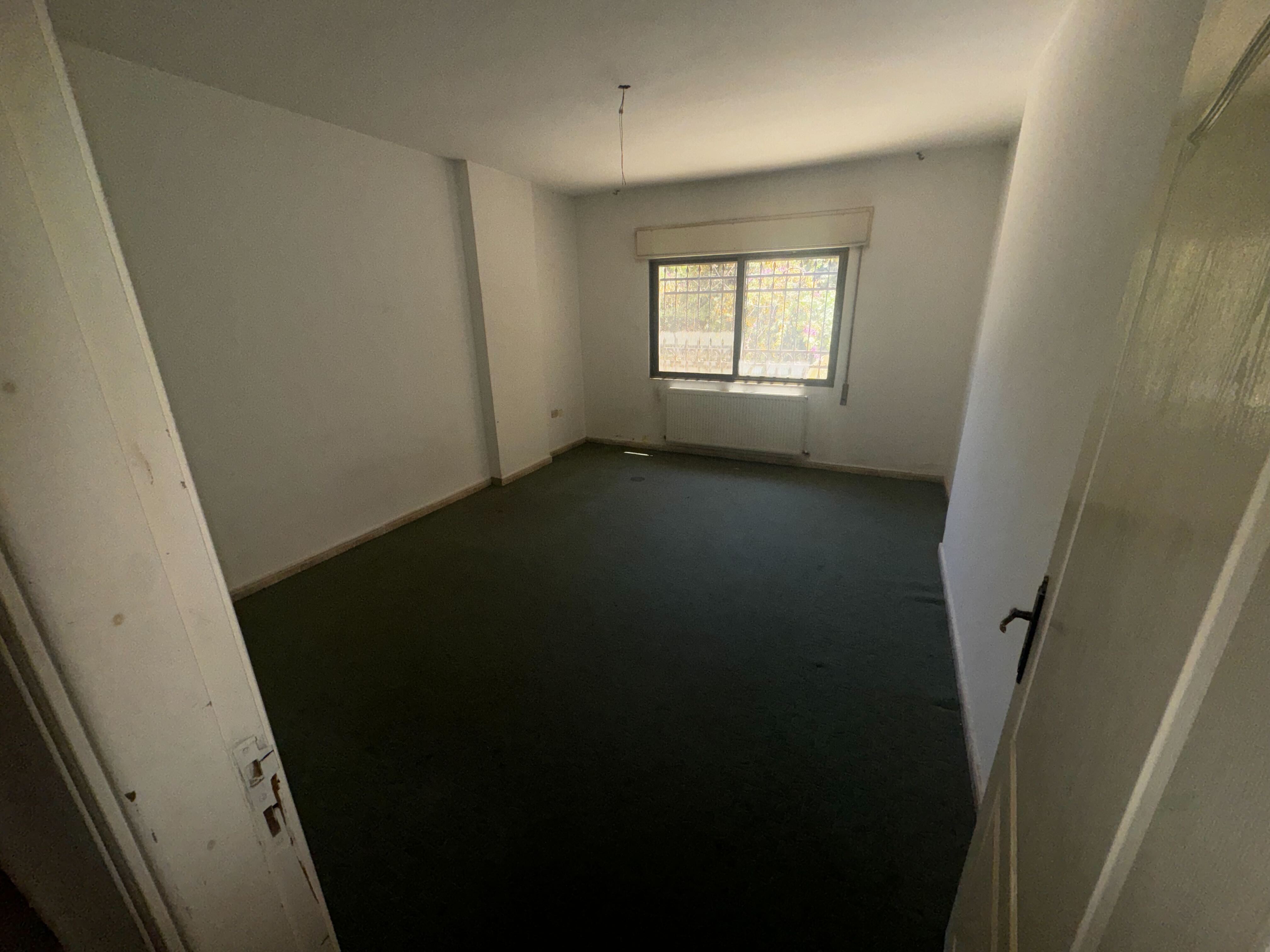 Spacious 4-Bedroom Apartment at a Preferential Price in Tlaa Al Ali