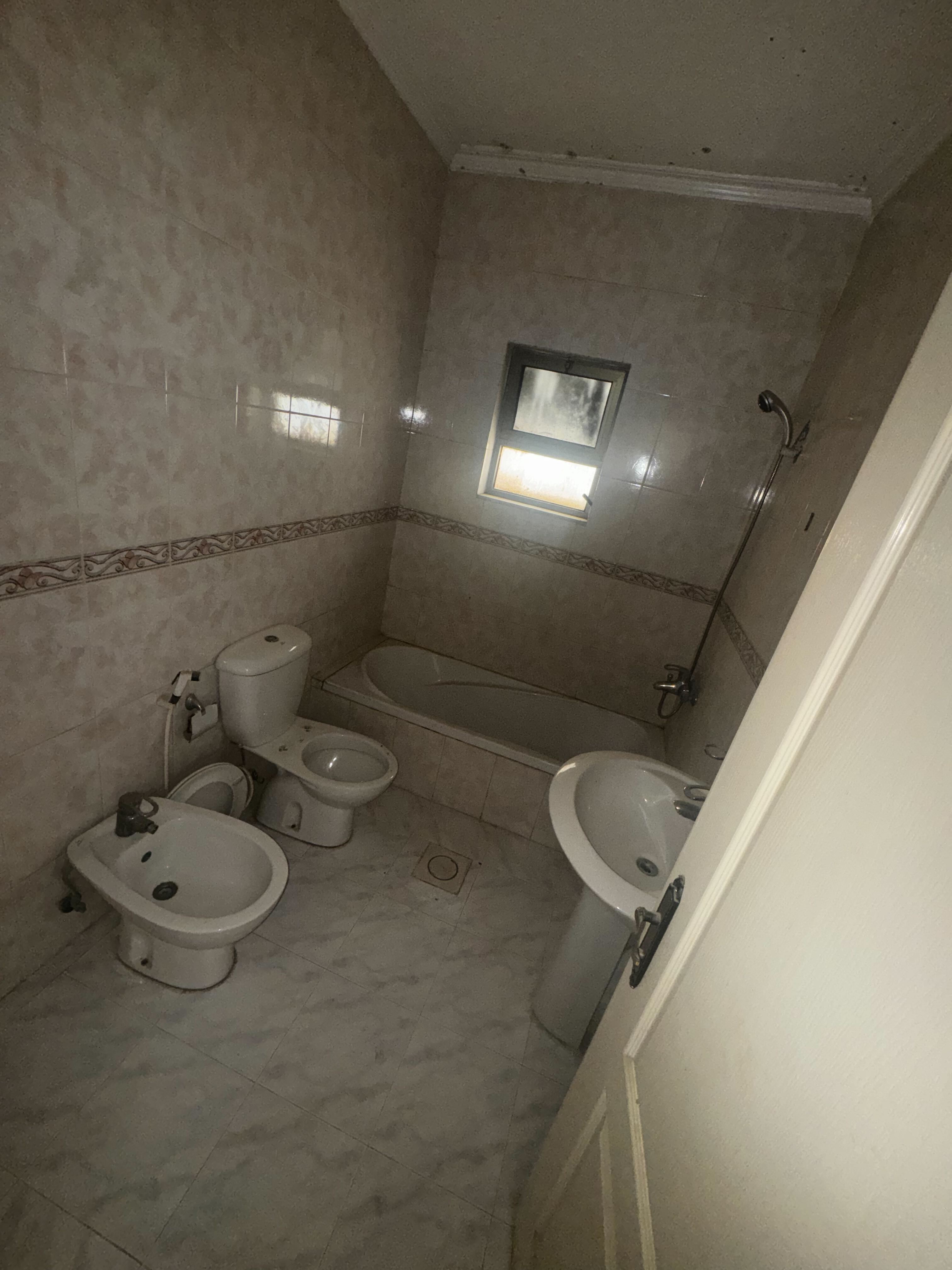 Spacious 4-Bedroom Apartment at a Preferential Price in Tlaa Al Ali